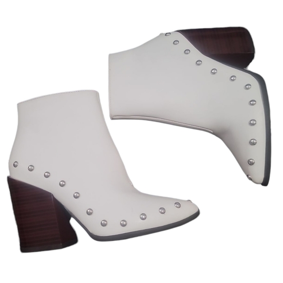 NASTY GAL Stud bye white faux leather silver studded chunky heel ankle boots 4 - Picture 2 of 8